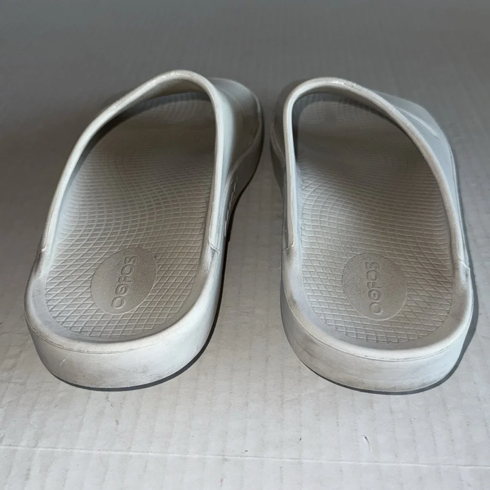 Oofos Ooahh White Slide Sandals